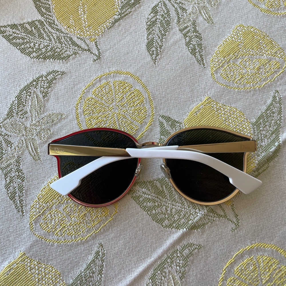 Dior Silver and White Sunglasses - Picture 10 of 10